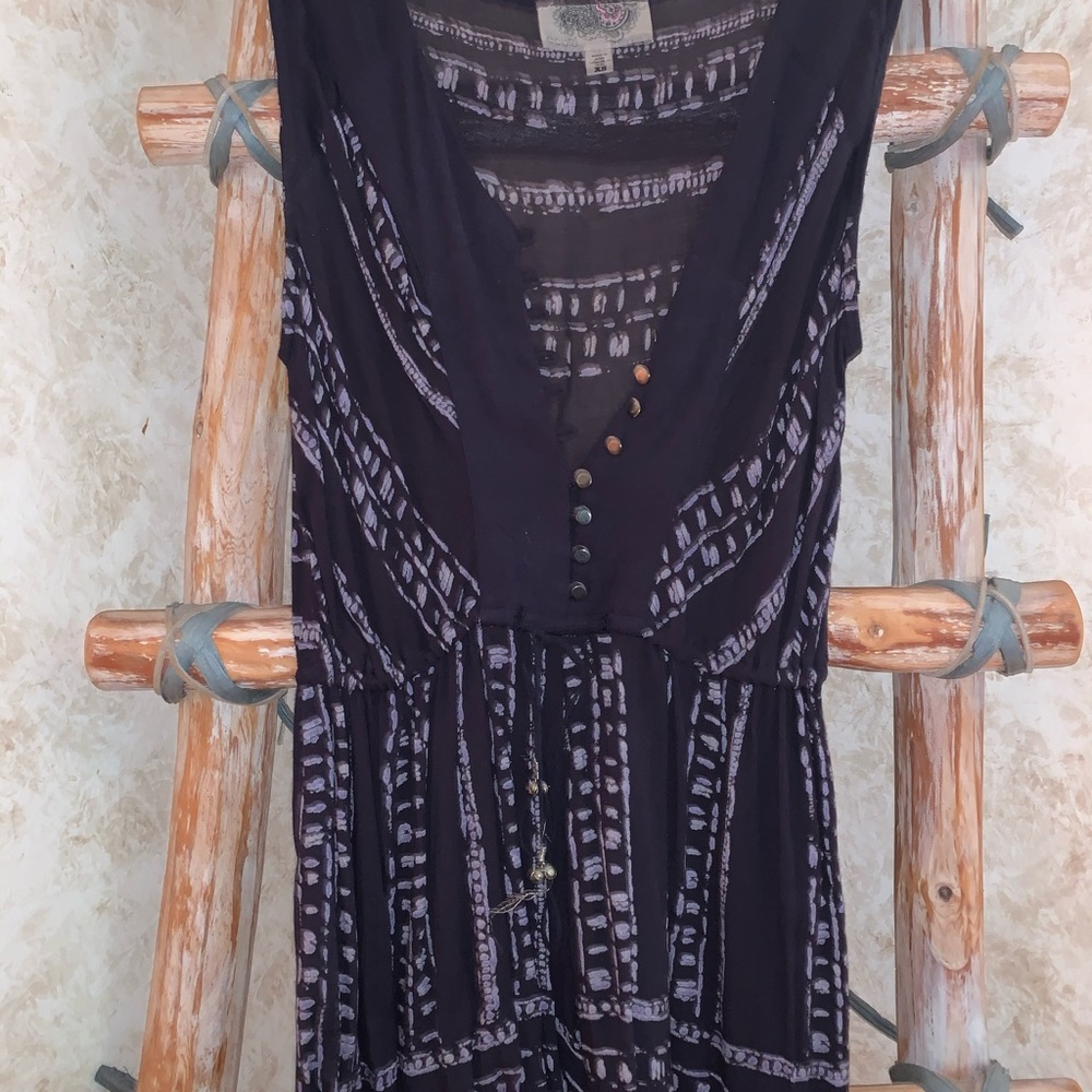 Blue pattern romper - Picture 2 of 3